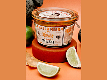 La Oveja Negra Salsa-La Gringa